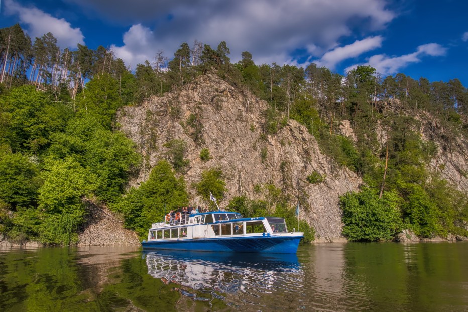 Jarní prodloužené plavby pod skálu Halířku